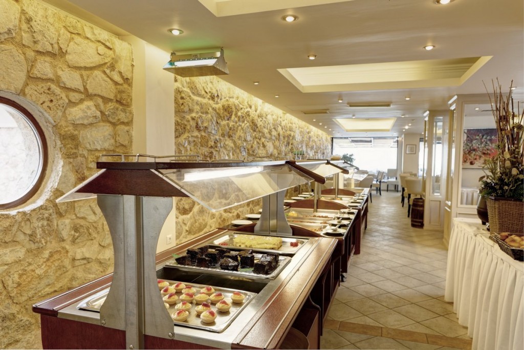 RESTAURANT BUFFET